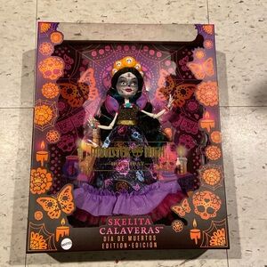 Monster High Skelita Calaveras in the box